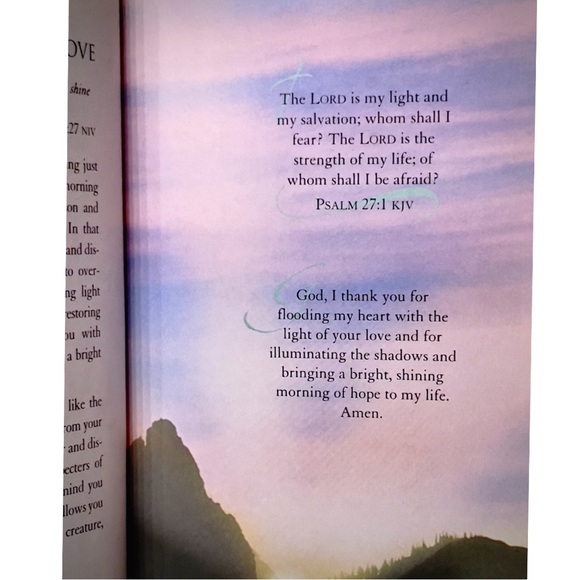 Moments of Peace in the Presence of God - Hardcover Devotional Book - 384 pages - Picture 9 of 13